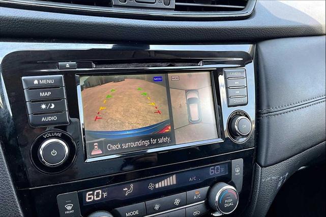 Photo of 2018 Caspian Blue Nissan Rogue
