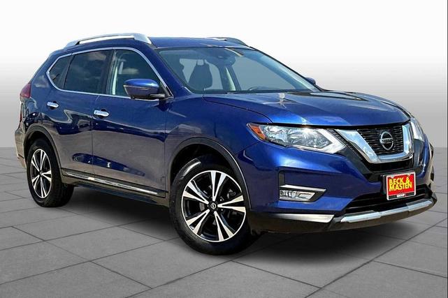 Photo of 2018 Caspian Blue Nissan Rogue