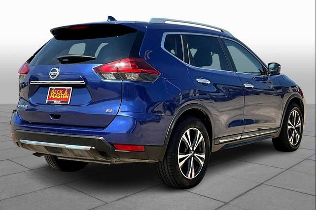 Photo of 2018 Caspian Blue Nissan Rogue