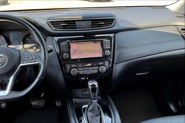 Photo of 2018 Caspian Blue Nissan Rogue