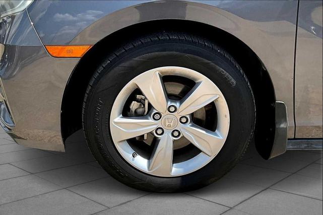 Photo of 2018 GRAY Honda Odyssey