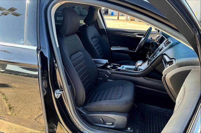 Photo of 2016 Shadow Black Ford Fusion
