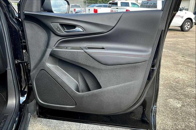 Photo of 2023 Mosaic Black Metallic Chevrolet Equinox