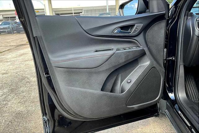 Photo of 2023 Mosaic Black Metallic Chevrolet Equinox