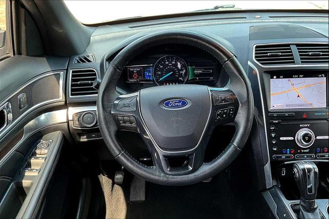 Photo of 2019 Magnetic Metallic Ford Explorer