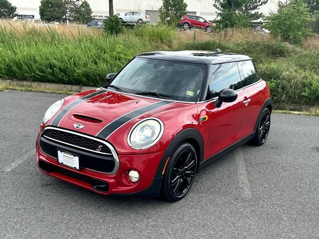 Photo of 2014 Blazing Red Metallic MINI Hardtop