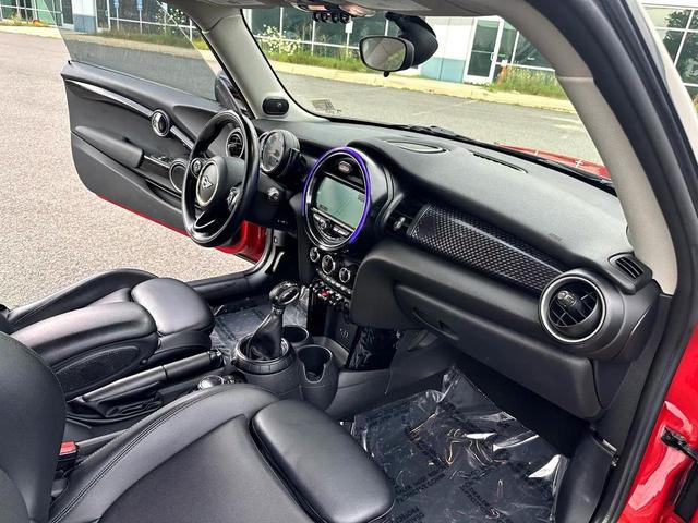 Photo of 2014 Blazing Red Metallic MINI Hardtop