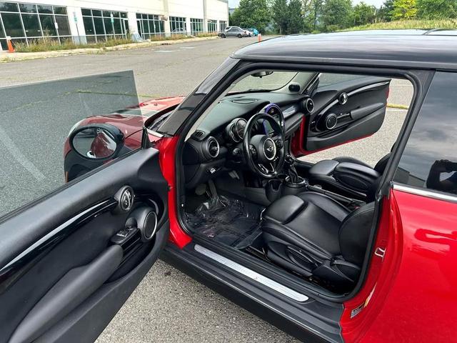 Photo of 2014 Blazing Red Metallic MINI Hardtop
