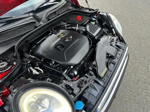 Photo of 2014 Blazing Red Metallic MINI Hardtop