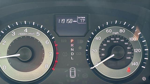 Photo of 2011 Polished Metal Metallic Honda Odyssey