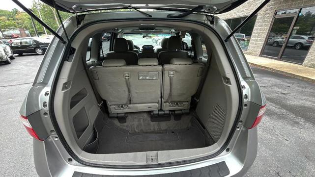 Photo of 2011 Polished Metal Metallic Honda Odyssey