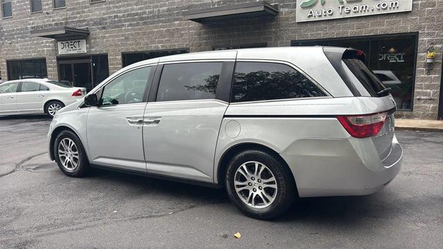 Photo of 2011 Polished Metal Metallic Honda Odyssey