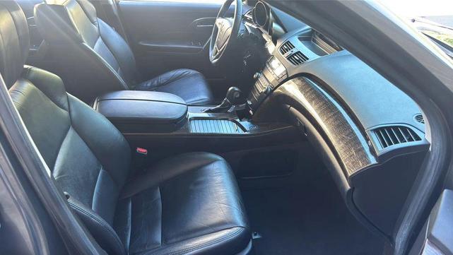 Photo of 2011 Gray Acura MDX