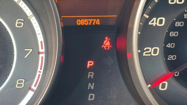 Photo of 2011 Gray Acura MDX