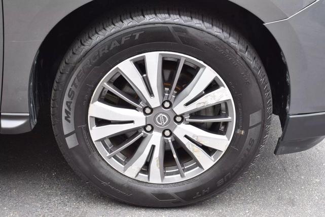 Photo of 2019 Gun Metallic Nissan Pathfinder