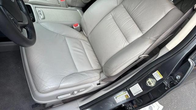 Photo of 2012 Gray Honda CR-V