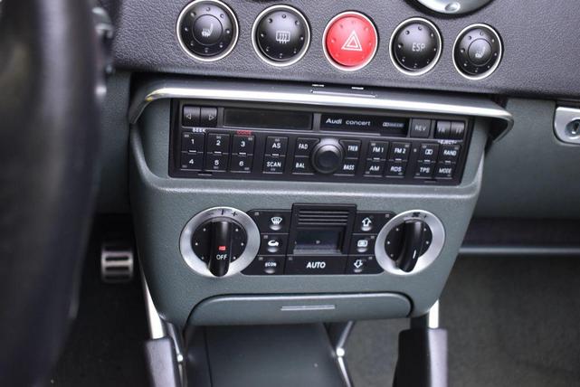 Photo of 2001 Desert Green Pearl Effect Audi TT