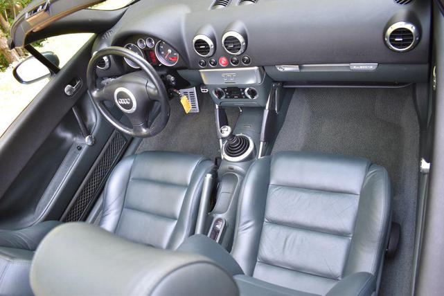 Photo of 2001 Desert Green Pearl Effect Audi TT
