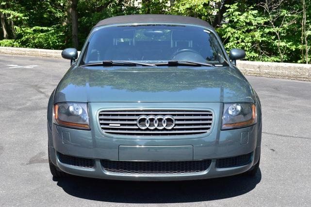 Photo of 2001 Desert Green Pearl Effect Audi TT