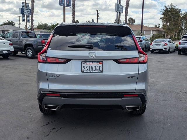 Photo of 2025 Silver Honda CR-V Hybrid