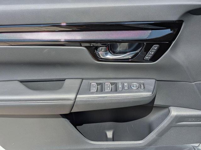 Photo of 2026 White Honda CR-V