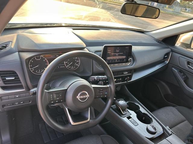 Photo of 2024 Brilliant Silver Metallic Nissan Rogue