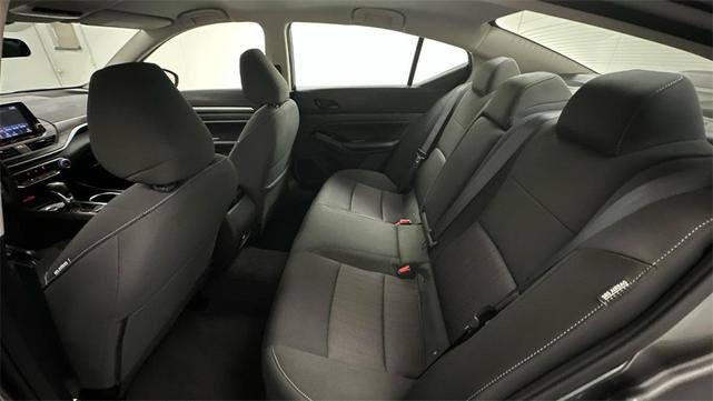 Photo of 2023 Gun Metallic Nissan Altima