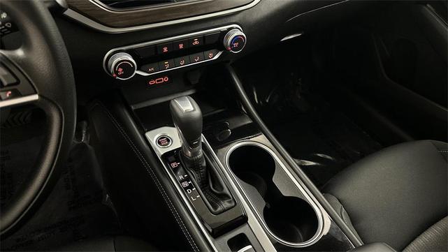 Photo of 2023 Gun Metallic Nissan Altima
