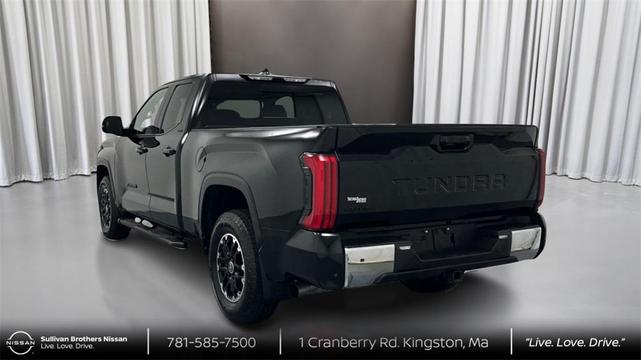 Photo of 2022 Midnight Black Metallic Toyota Tundra