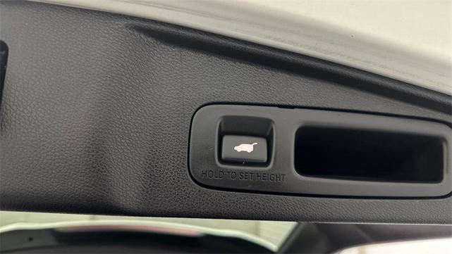 Photo of 2019 Platinum White Pearl Honda CR-V
