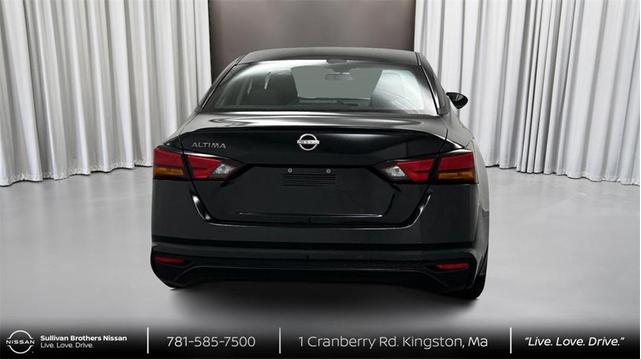 Photo of 2024 Super Black Nissan Altima