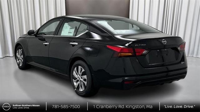 Photo of 2024 Super Black Nissan Altima