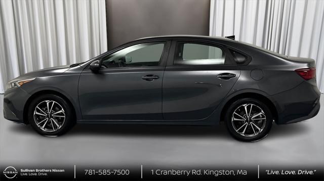 Photo of 2022 Gravity Gray Kia Forte