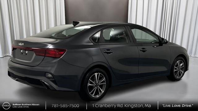 Photo of 2022 Gravity Gray Kia Forte