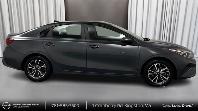 Photo of 2022 Gravity Gray Kia Forte