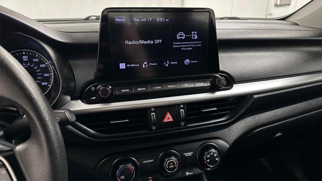 Photo of 2022 Gravity Gray Kia Forte