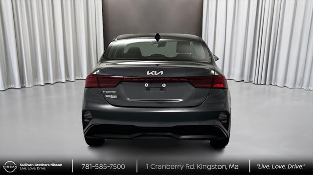 Photo of 2022 Gravity Gray Kia Forte