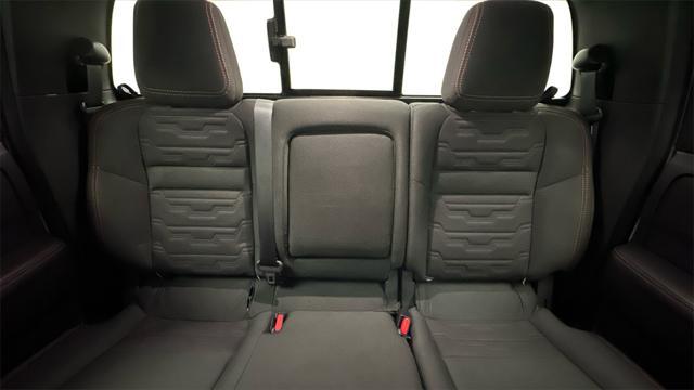 Photo of 2023 Glacier White Nissan Frontier
