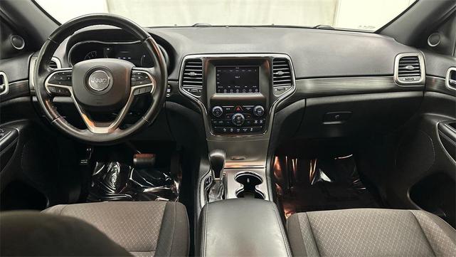 Photo of 2020 Bright White Clearcoat Jeep Grand Cherokee