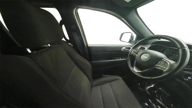 Photo of 2020 Bright White Clearcoat Jeep Grand Cherokee