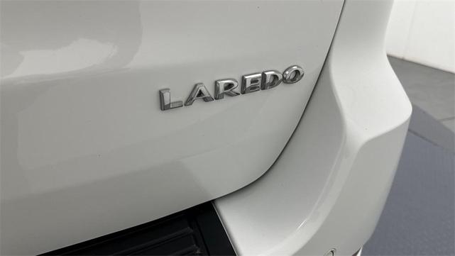 Photo of 2020 Bright White Clearcoat Jeep Grand Cherokee