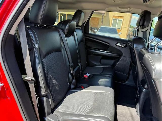 Photo of 2015 Redline 2 Coat Pearl Dodge Journey