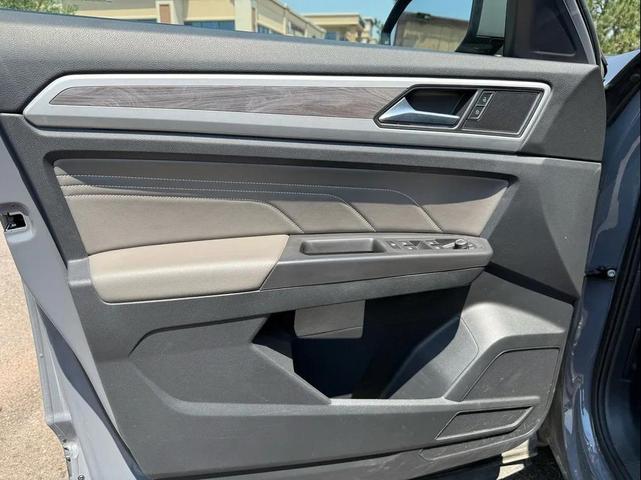 Photo of 2022 Pyrite Silver Metallic Volkswagen Atlas Cross Sport