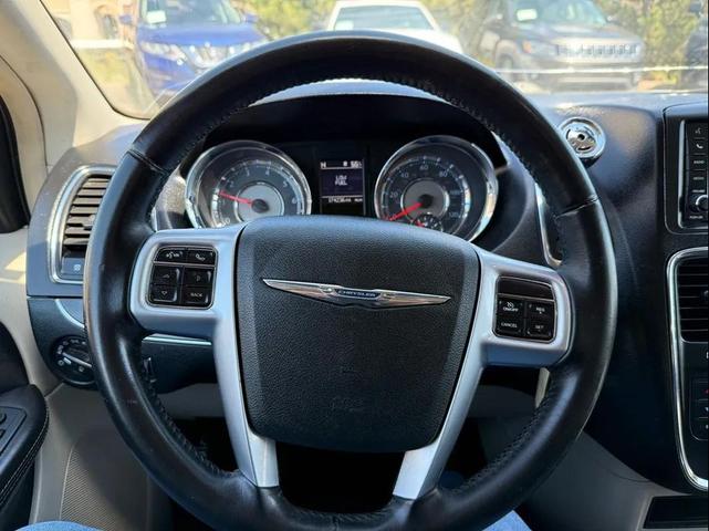 Photo of 2012 Bright Silver Metallic Clearcoat Chrysler Town & Country
