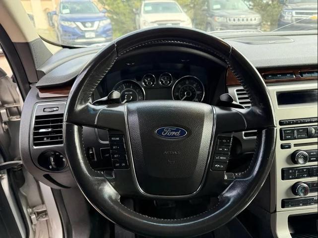 Photo of 2011 Ingot Silver Metallic Ford Flex