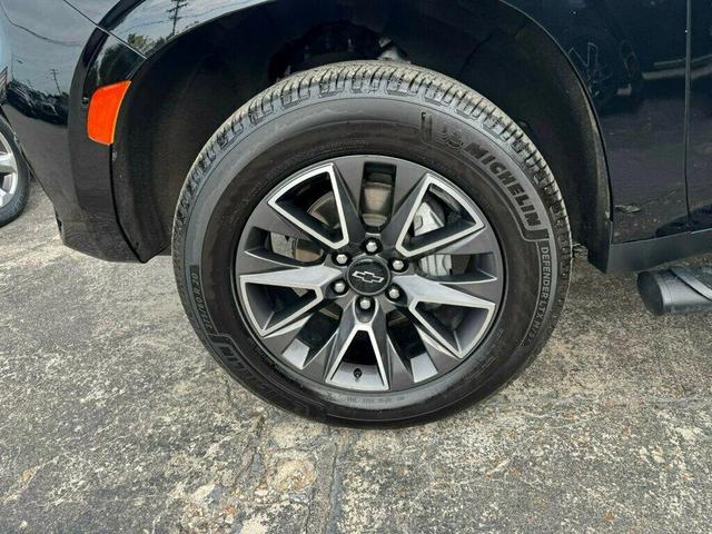Photo of 2021 Black Chevrolet Suburban