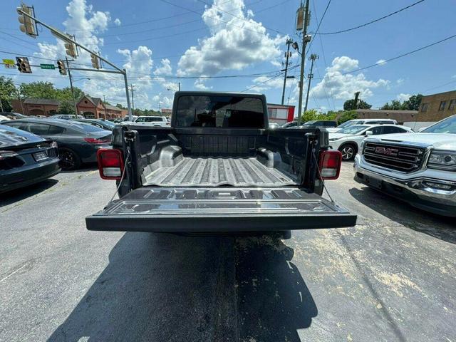 Photo of 2021 Granite Crystal Clearcoat Metallic Jeep Gladiator