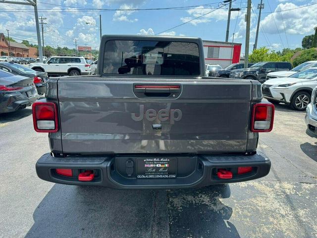 Photo of 2021 Granite Crystal Clearcoat Metallic Jeep Gladiator