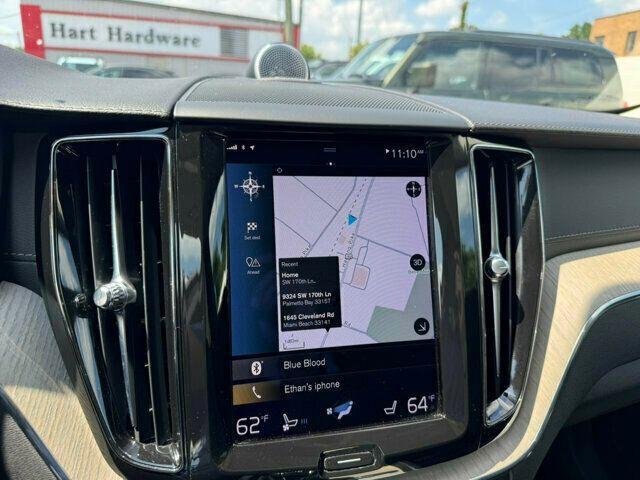 Photo of 2021 Onyx Black Metallic Volvo XC60