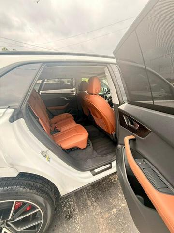 Photo of 2023 Glacier White Metallic Audi Q8